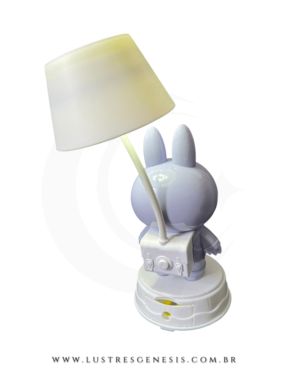 Lumin&aacute;ria abajur infantil Labubu lil&aacute;s em formato de menina com orelhas de coelho, ideal para quarto infantil, mesa de cabeceira ou escrivaninha.